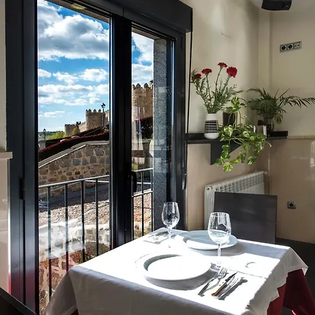 Szálloda Puerta De La Santa Ávila