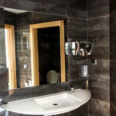 Puerta De La Santa 2* Ávila