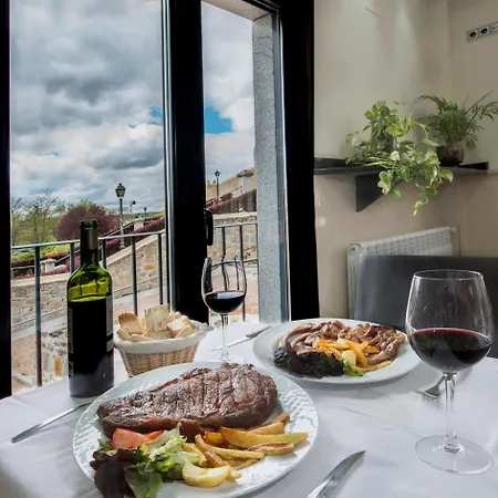 Puerta De La Santa Szálloda