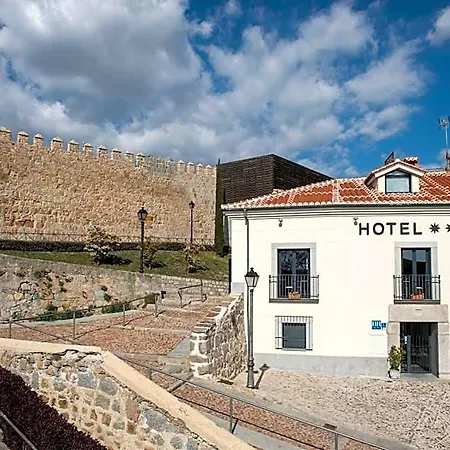 Puerta De La Santa 2*