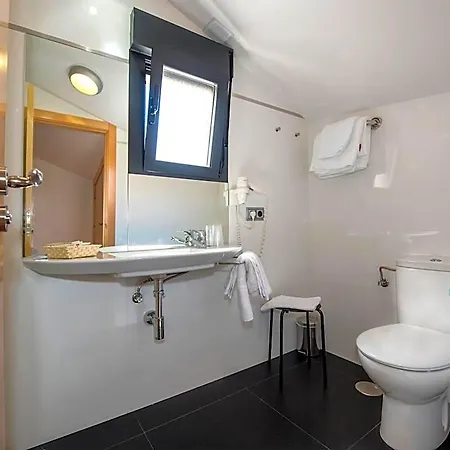 Hotell Puerta De La Santa Ávila