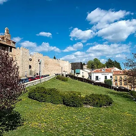 Hotell Puerta De La Santa