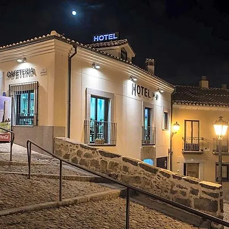 Puerta De La Santa Hotell 2*