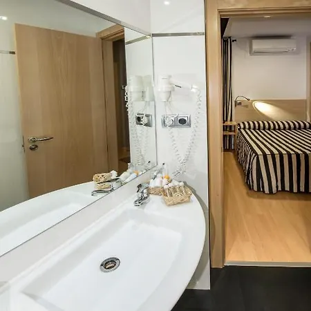 Ξενοδοχείο Puerta De La Santa Ávila