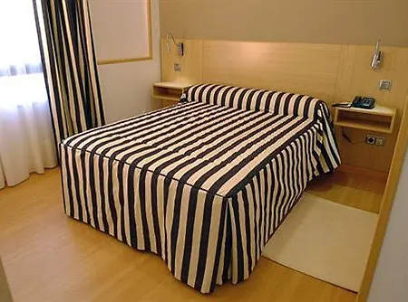 Puerta De La Santa 2* Ávila