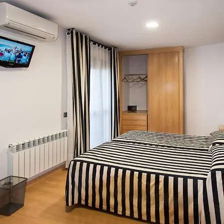 Ξενοδοχείο Puerta De La Santa 2*