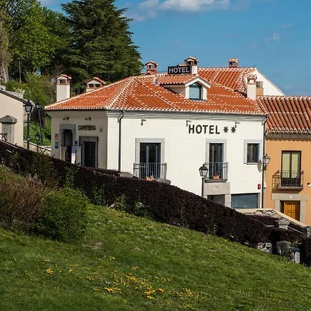 Ξενοδοχείο Puerta De La Santa Ávila