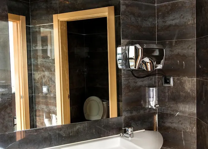 Puerta De La Santa 2* Ávila