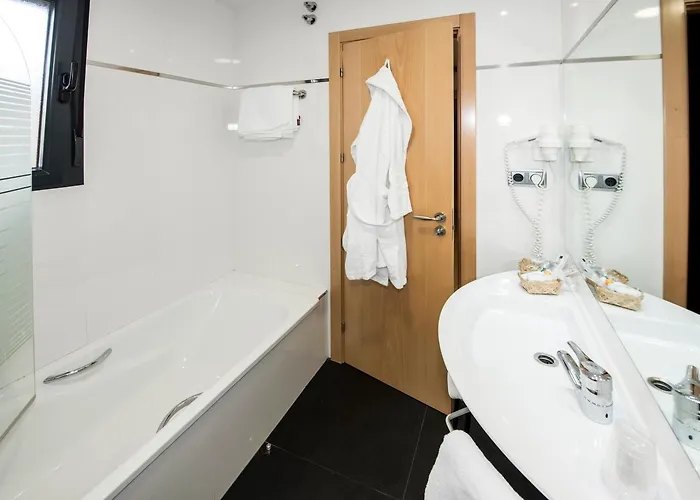 Puerta De La Santa 2* Ávila