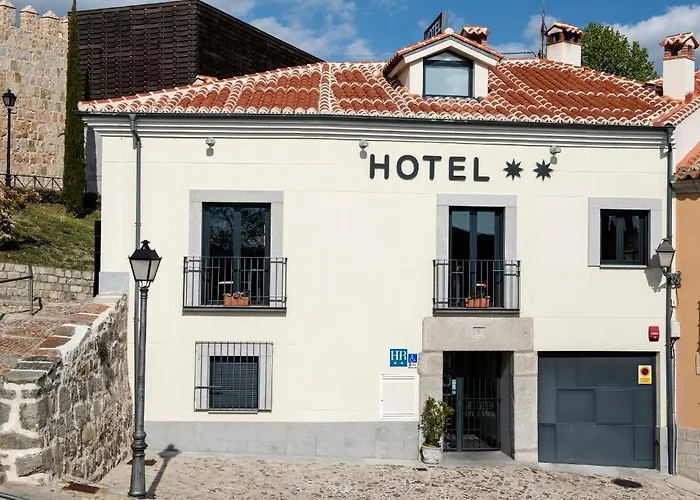 호텔 Puerta De La Santa 2*