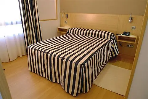 Puerta De La Santa 2* Ávila