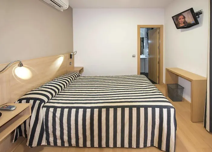 호텔 Puerta De La Santa