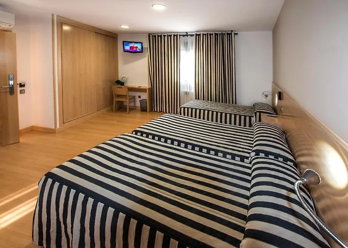 Puerta De La Santa Ávila