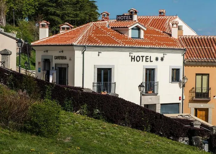 호텔 Puerta De La Santa Ávila